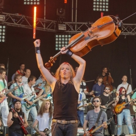 apocalyptica_steve_vai_flash_cello_guitar_vdoh2016-48