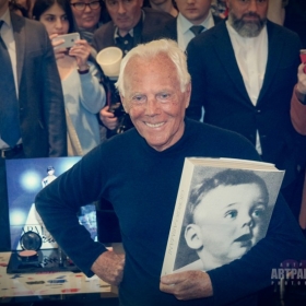 Georgio Armani. Презентация автобиографической книги. 13 апреля 2016 года, ТД Цум, бутик Georgio Armani в Третьяковском проезде.