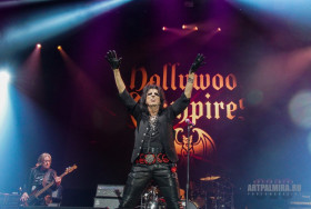 Hollywood Vampires