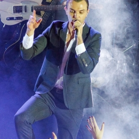 hurts-102