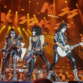 kiss-14