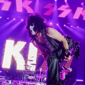 kiss-29