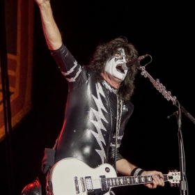 kiss-97