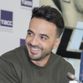 LuisFonsi-23