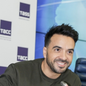 LuisFonsi-27