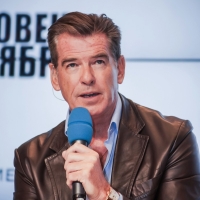 Pierce_Brosnan-20