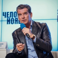 Pierce_Brosnan-45