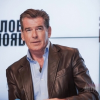 Pierce_Brosnan-8