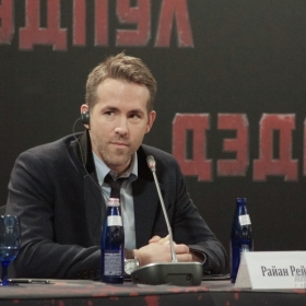 Ryan Reynolds. Фотоколл и пресс-конференция фильма Deadpool в The Ritz-Carlton Hotel Moscow. Москва, 25 января 2016 года.