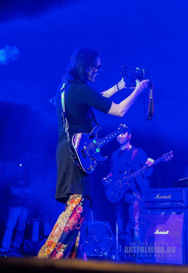 steve_vai105