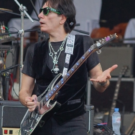 steve_vai_vdoh2016-11