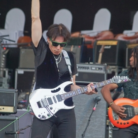 steve_vai_vdoh2016-14