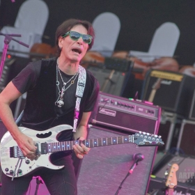 steve_vai_vdoh2016-29