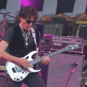 steve_vai_vdoh2016-40