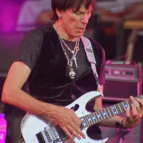 steve_vai_vdoh2016-82